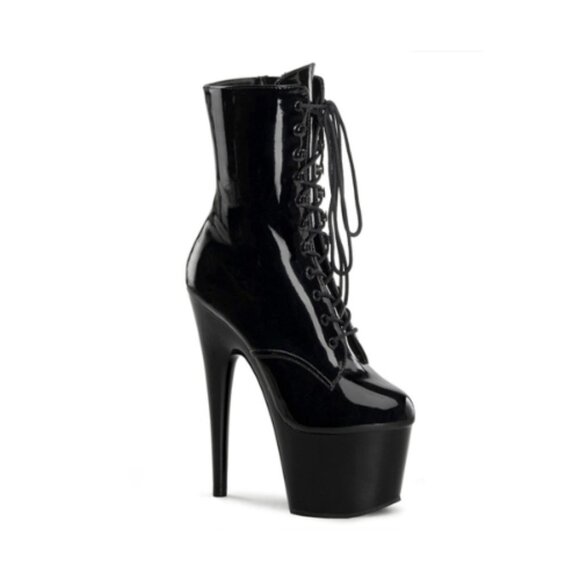 Lace-up Front Ankle Boots Black Size 10